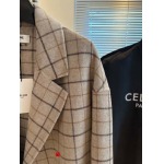 Celine 24新作カシミヤスーツです