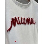 MiuMiu 25早春の最新モデルのアルファベットのピンビーズの丸首の半袖Tシャツです