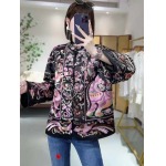 chanelの繊細な刺繡が施された高級ヴェールコートです