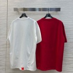 ハローキティの新春定番Tシャツはゆったりしたバージョンです