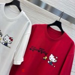 ハローキティの新春定番Tシャツはゆったりしたバージョンです