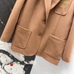 ジャケット?ハーフスカートMiuMiumiu 24SS--秋冬の新カレッジ?スタイル?シック