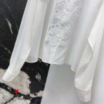 Ermanno Scervino 25SS---早春の新作、水溶性フラワー刺繍入りシルクブラウス。