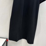 高級コットンTシャツを着たクオリティ ロウ スタイルのペーパーマン