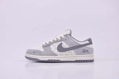 2025年1月27日新品入荷Nike SB Dunk Low...