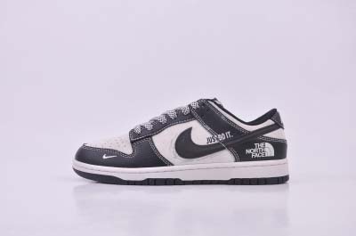 2025年1月27日新品入荷 Nike SB Dunk Lo...