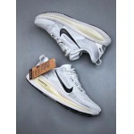 2025年1月27日新品入荷Nike VOMERO 18ReactX スニーカー/ランニングシューズ/カジュアルシューズ