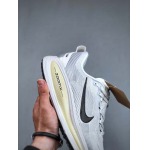 2025年1月27日新品入荷Nike VOMERO 18ReactX スニーカー/ランニングシューズ/カジュアルシューズ