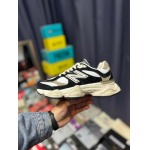 2025年1月27日新品入荷New Balance NB 9060 Sea Saltスニーカー/ランニングシューズ/カジュアルシューズ