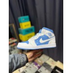 2025年1月27日新品入荷 Air Jordan 1 Midスニーカー/ランニングシューズ/カジュアルシューズ