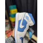 2025年1月27日新品入荷 Air Jordan 1 Midスニーカー/ランニングシューズ/カジュアルシューズ