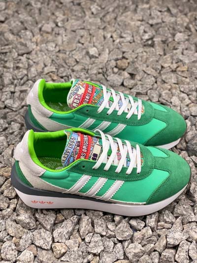 2025年1月30日新品入荷Adidas GAZELLE I...