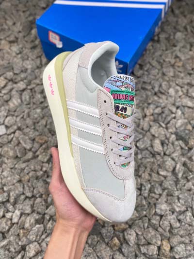 2025年1月30日新品入荷Adidas GAZELLE I...