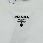 PRADA-プラダ25ssチェストネックロゴプリント長袖Tシャツ