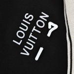 Louis Vuitton 24ssブローチワイドパンツです。