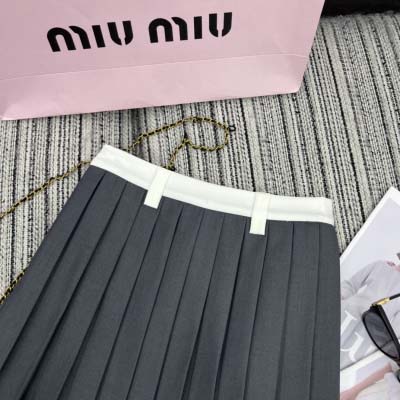 2025年2月4日新商品入荷MiuMiuハーフスカートcan 工場