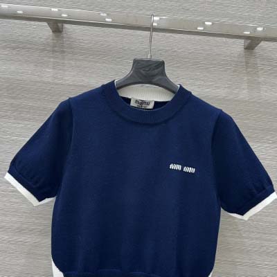 2025年2月5日新商品「miumiu」ニットの半袖上着