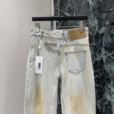 2025年2月7日新作MM6 Maison Margielaジーンズです