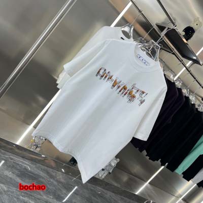 2025年2月10日 新入荷 Fendi 半袖Tシャツbochao 工場