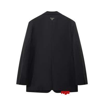 2025年2月18日高品質新品PRADAジャケット  regu工場