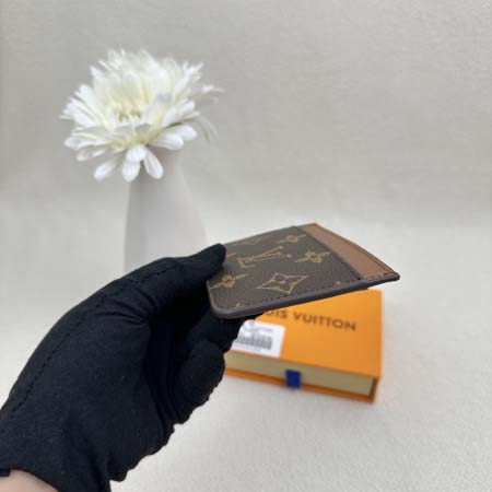 2025年2月26日新品Louis Vuitton カードホルダー zy工場