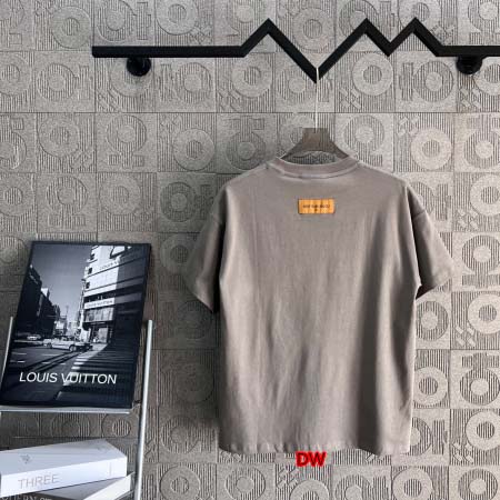 2025年2月26日高品質新品Louis Vuitton半袖のT シャツDW工場