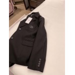 2025年2月3日新作入荷 valentino スーツ