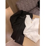 2025年2月3日新作入荷 valentino スーツ