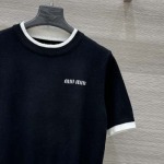 2025年2月5日新商品「miumiu」ニットの半袖上着