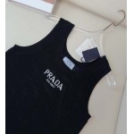 2025年2月5日の新作Prada Vest