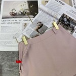 2025年2月11日の新着商品BURBERRYバーバリー ミニスカート kele 工場