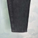 2025年2月12日の新製品Gucci ジーパン kele 工場