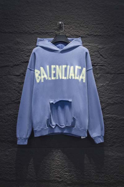 2025年2月13日新商品Balenciagaのパーカー H...