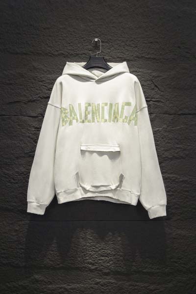 2025年2月13日新商品Balenciagaのパーカー H...