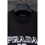 プラダの半袖Tシャツ2025年2月13日発売 HS工場