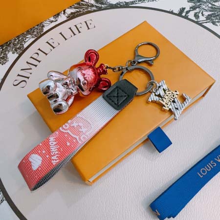 2025年3月9日入荷新品Louis Vuitton キーホルダー ギフト/誕生日/記念品/アクセサリーxin工場