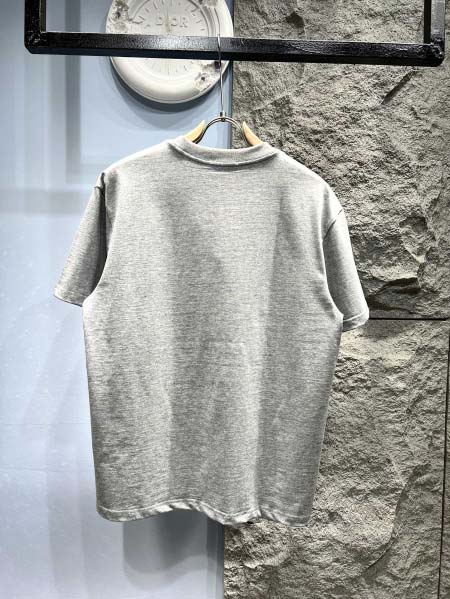 2025年3月19日高品質新作loewe半袖Tシャツ HoHo工場