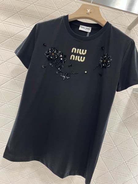 2025年3月19日入荷春夏新作Miumiutシャツ can工場