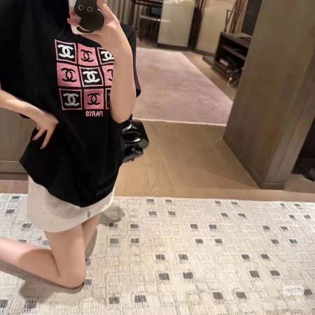2025年3月23日入荷春夏新作Chanel半袖 Tシャツ can工場