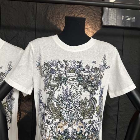 2025年3月23日入荷春夏新作Christian Dior半袖 Tシャツ can工場
