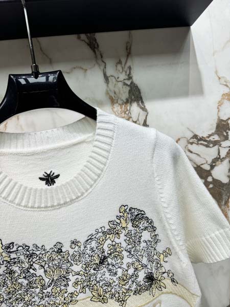 2025年3月23日入荷春夏新作Christian Dior ニット半袖 Tシャツ  can工場