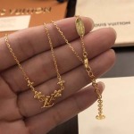 2025年3月9日入荷新品Louis Vuittonネックレスギフト/誕生日/記念品/アクセサリーxin工場