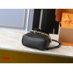 2025年3月16日 ルイヴィトン新品 M13357 M13358 M13387 M13389 Coussin Backpack  Coussin   Monogram  LV    Coussin 21.0 x 26.0 x 10.0