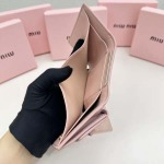 2025年3月17日新品小銭入れとカードケース財布Miumiu 5235    9.5X7.5X3.5cm zy工場