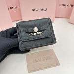 2025年3月17日新品小銭入れとカードケース財布Miumiu 5235    9.5X7.5X3.5cm zy工場