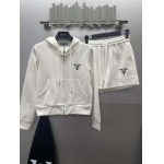 2025年3月19日入荷春夏新作Prada can工場