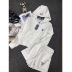 2025年3月19日入荷春夏新作Prada can工場