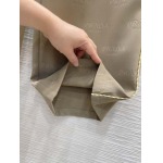 2025年3月23日入荷春夏新作Fendiニット can工場