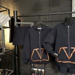 2025年3月23日入荷春夏新作VALENTINOセット can工場