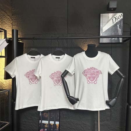 2025年3月23日入荷春夏新作Versace半袖 Tシャツ...